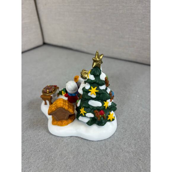 Department 56 North Pole Series Christmas Around The World Feliz Navidad #56871 - Picture 2 of 7